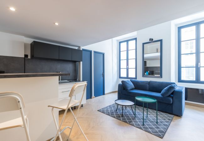 Apartment in Nice - Studio Mezzanine - Port - Cosy Apartment in Nice - Studio Mezzanine - Port - Cosy