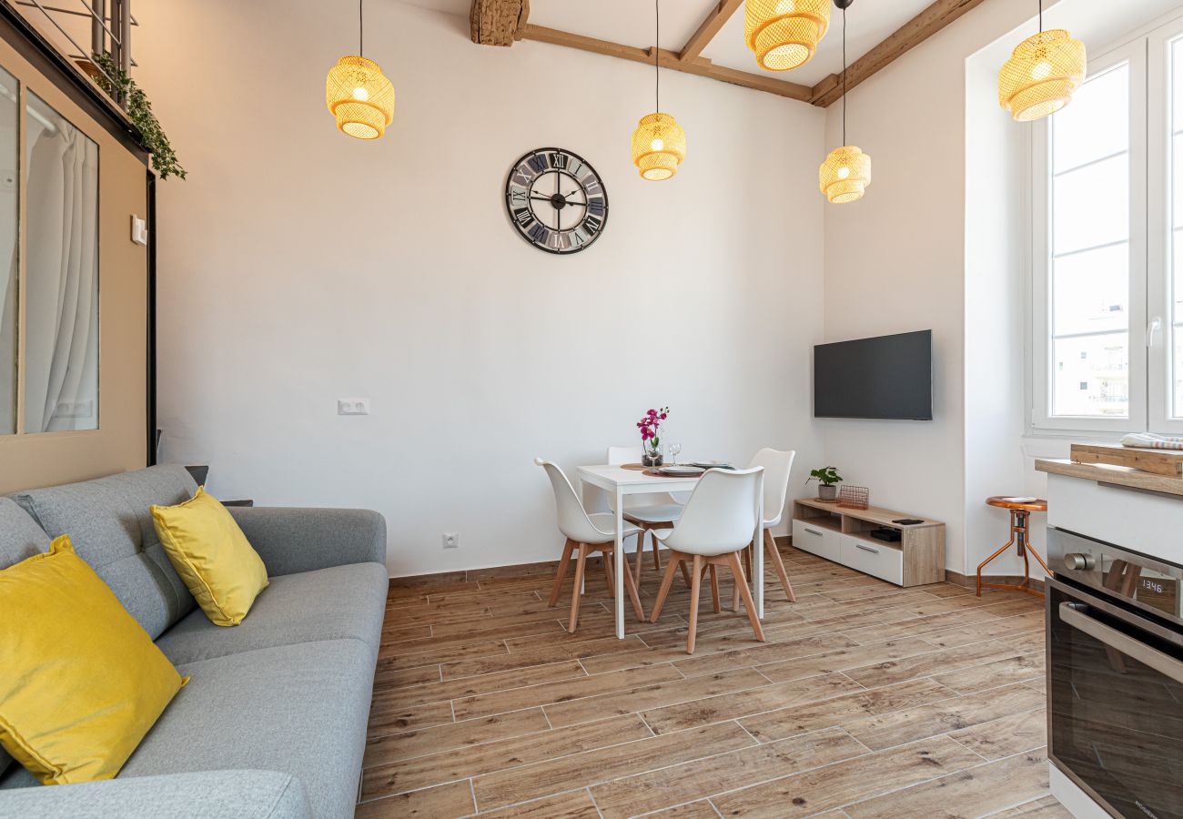 Apartment in Nice - Top location - 100m Sea - A/C