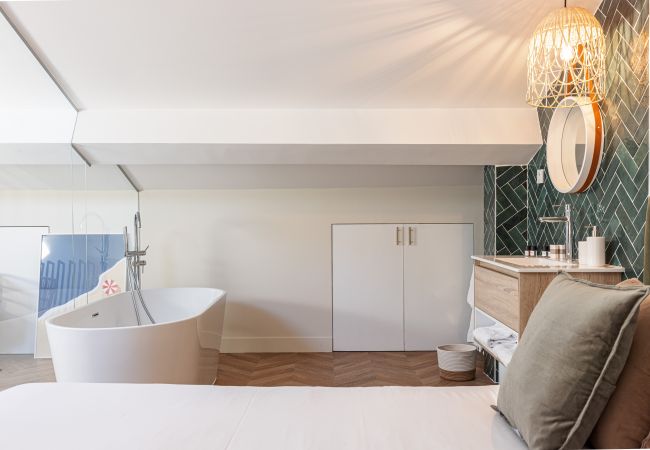 Apartment in Nice - Beautiful modern duplex facing the Port Apartment in Nice - Beautiful modern duplex facing the Port