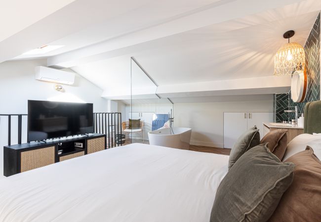 Apartment in Nice - Beautiful modern duplex facing the Port Apartment in Nice - Beautiful modern duplex facing the Port