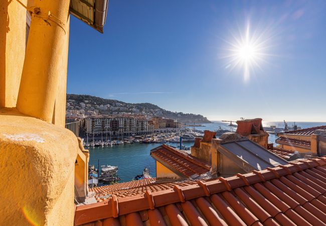 Apartment in Nice - Beautiful modern duplex facing the Port Apartment in Nice - Beautiful modern duplex facing the Port