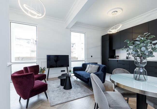 Apartment in Nice - Beautiful 2 bedrooms - Promenade des Anglais - Luxury Apartment in Nice - Beautiful 2 bedrooms - Promenade des Anglais - Luxury