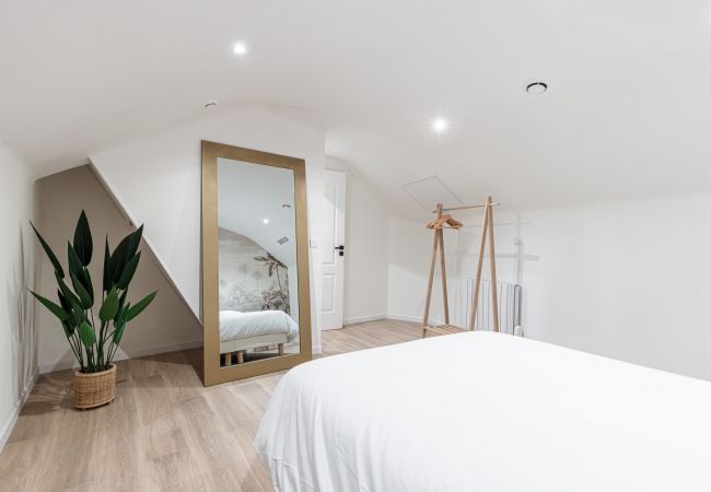 Apartment in Nice - Loft in the heart of Old City - 2 bedrooms - A/C Apartment in Nice - Loft in the heart of Old City - 2 bedrooms - A/C