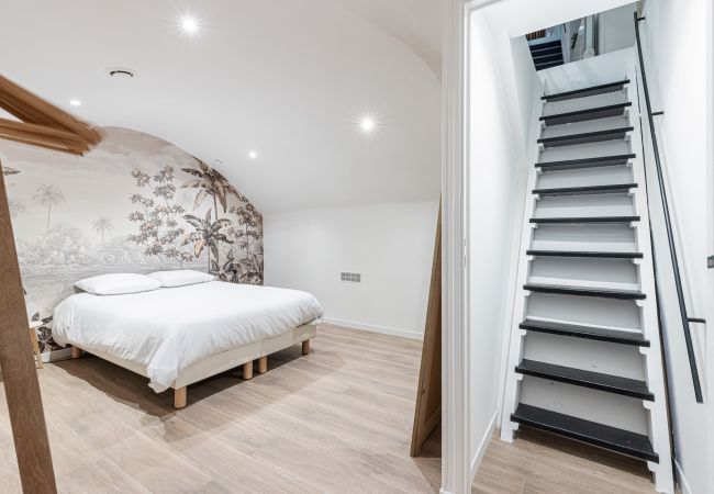 Apartment in Nice - Loft in the heart of Old City - 2 bedrooms - A/C Apartment in Nice - Loft in the heart of Old City - 2 bedrooms - A/C
