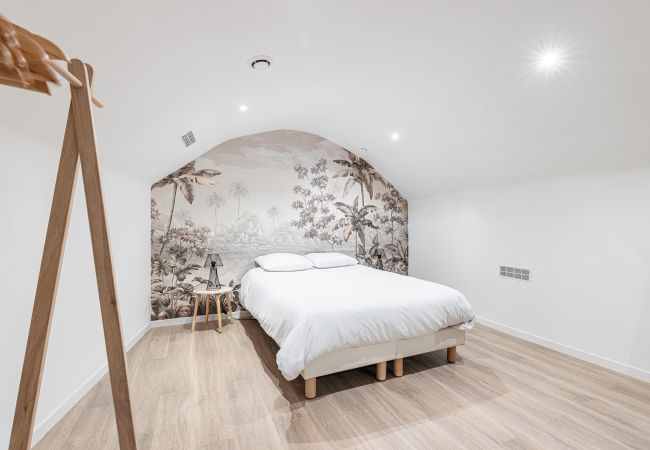 Apartment in Nice - Loft in the heart of Old City - 2 bedrooms - A/C Apartment in Nice - Loft in the heart of Old City - 2 bedrooms - A/C