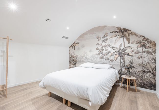 Apartment in Nice - Loft in the heart of Old City - 2 bedrooms - A/C Apartment in Nice - Loft in the heart of Old City - 2 bedrooms - A/C