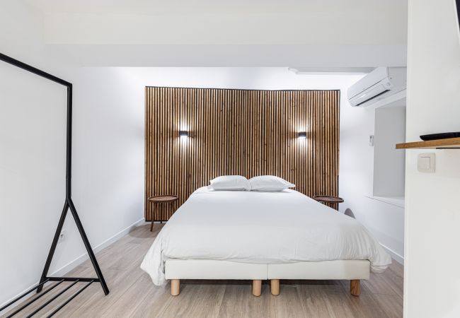 Apartment in Nice - Loft in the heart of Old City - 2 bedrooms - A/C Apartment in Nice - Loft in the heart of Old City - 2 bedrooms - A/C