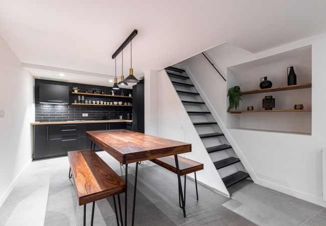 Apartment in Nice - Loft in the heart of Old City - 2 bedrooms - A/C Apartment in Nice - Loft in the heart of Old City - 2 bedrooms - A/C