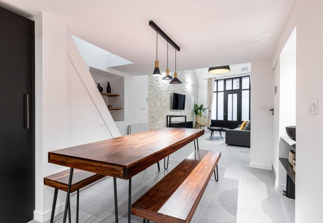 Apartment in Nice - Loft in the heart of Old City - 2 bedrooms - A/C Apartment in Nice - Loft in the heart of Old City - 2 bedrooms - A/C