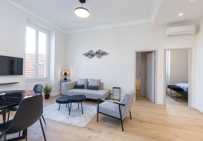 Apartment in Nice - Beautiful 3-room apartment in the heart of the Old Town Apartment in Nice - Beautiful 3-room apartment in the heart of the Old Town