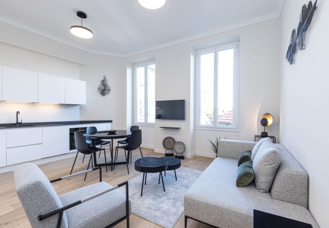 Apartment in Nice - Beautiful 3-room apartment in the heart of the Old Town Apartment in Nice - Beautiful 3-room apartment in the heart of the Old Town