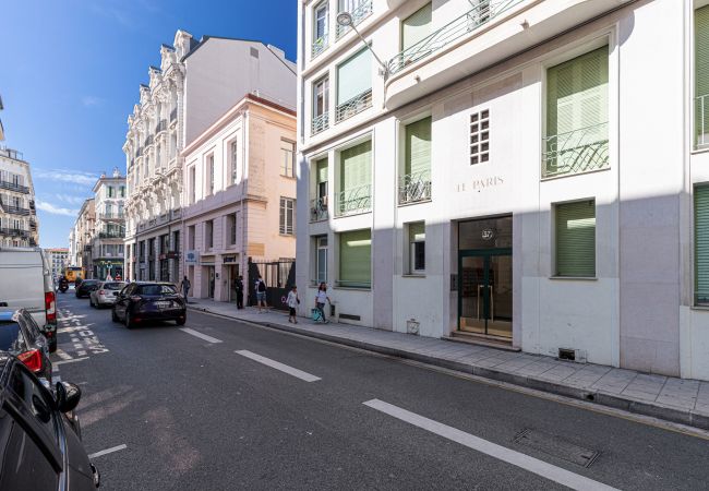 Studio in Nice -  Magnificent Art Deco Studio - City center Studio in Nice -  Magnificent Art Deco Studio - City center