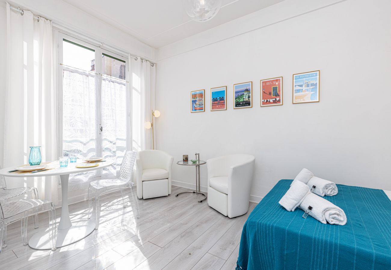 Studio in Nice -  Magnificent Art Deco Studio - City center Studio in Nice -  Magnificent Art Deco Studio - City center
