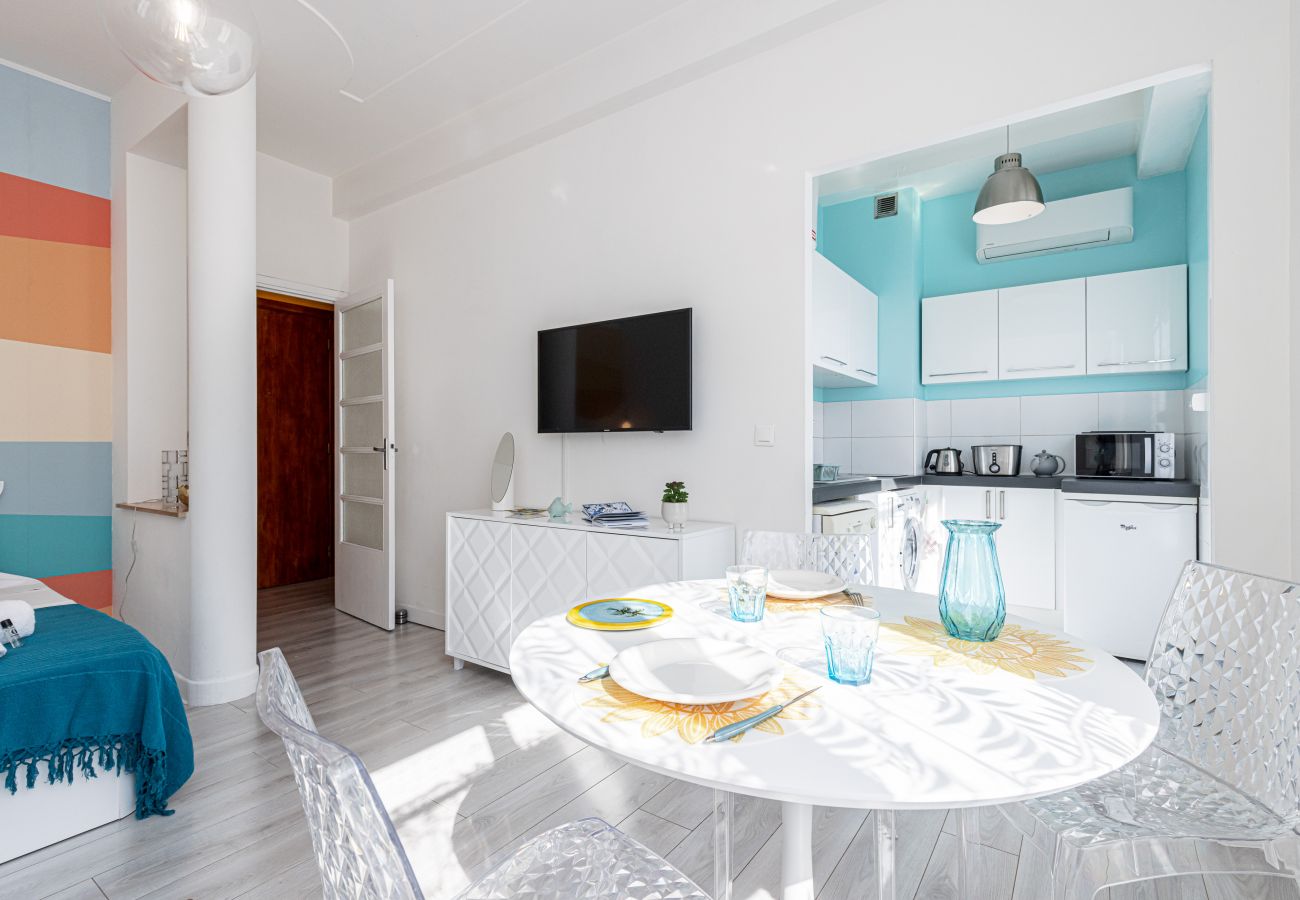 Studio in Nice -  Magnificent Art Deco Studio - City center Studio in Nice -  Magnificent Art Deco Studio - City center