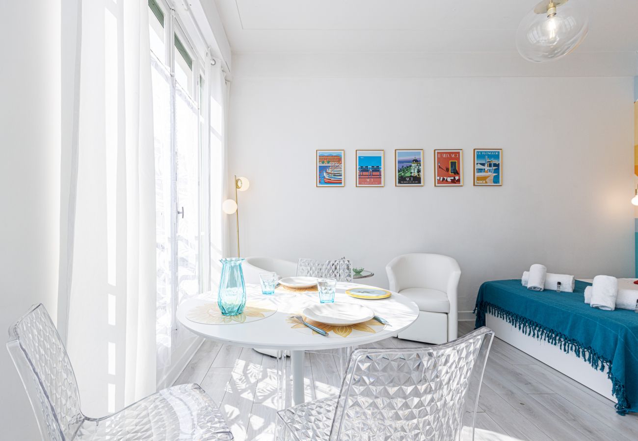 Studio in Nice -  Magnificent Art Deco Studio - City center Studio in Nice -  Magnificent Art Deco Studio - City center