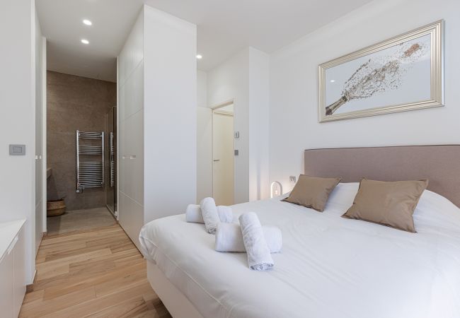 Apartment in Villefranche-sur-Mer - Beautiful 2 bedrooms - Terrace - Sea view - A/C Apartment in Villefranche-sur-Mer - Beautiful 2 bedrooms - Terrace - Sea view - A/C