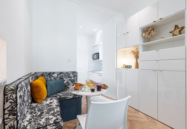 Apartment in Nice - Superb 2 bedrooms - Pedestrian zone - A/C Apartment in Nice - Superb 2 bedrooms - Pedestrian zone - A/C