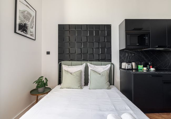 Studio in Nice - Modern & renovated studio - A/C - 300m Jean Médecin  Studio in Nice - Modern & renovated studio - A/C - 300m Jean Médecin