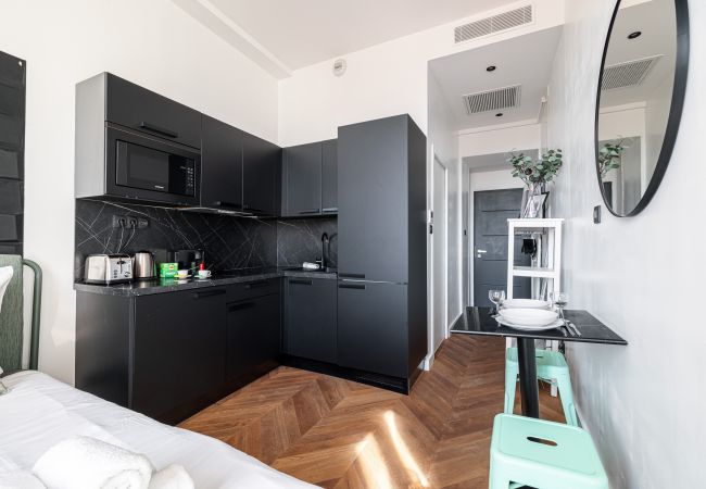 Studio in Nice - Modern & renovated studio - A/C - 300m Jean Médecin  Studio in Nice - Modern & renovated studio - A/C - 300m Jean Médecin