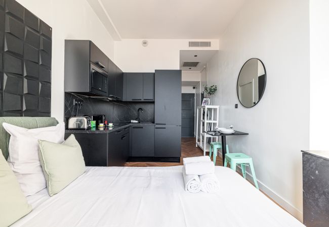 Studio in Nice - Modern & renovated studio - A/C - 300m Jean Médecin  Studio in Nice - Modern & renovated studio - A/C - 300m Jean Médecin