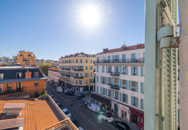 Studio in Nice - Modern & renovated studio - A/C - 300m Jean Médecin  Studio in Nice - Modern & renovated studio - A/C - 300m Jean Médecin