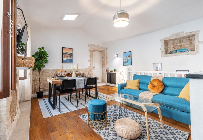  in Nice - Charming atypical apartment - City center
