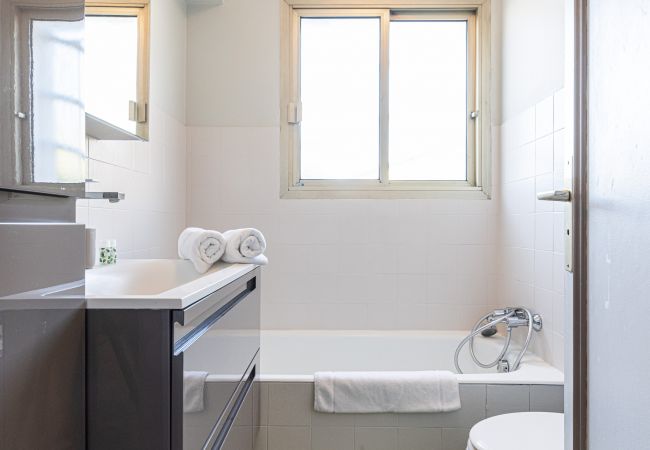 Apartment in Saint-Laurent-du-Var - Large 3p for families - 300m from the sea - A/C Apartment in Saint-Laurent-du-Var - Large 3p for families - 300m from the sea - A/C