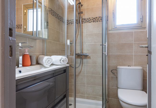 Apartment in Saint-Laurent-du-Var - Large 3p for families - 300m from the sea - A/C Apartment in Saint-Laurent-du-Var - Large 3p for families - 300m from the sea - A/C