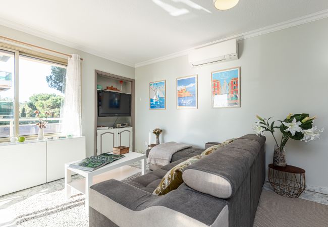 Apartment in Saint-Laurent-du-Var - Large 3p for families - 300m from the sea - A/C Apartment in Saint-Laurent-du-Var - Large 3p for families - 300m from the sea - A/C