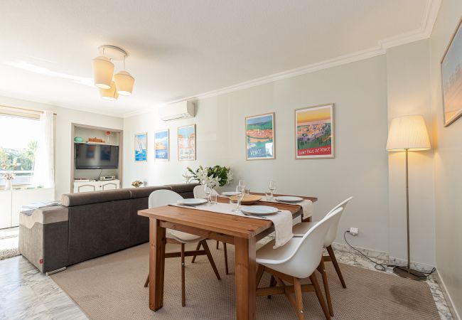Apartment in Saint-Laurent-du-Var - Large 3p for families - 300m from the sea - A/C Apartment in Saint-Laurent-du-Var - Large 3p for families - 300m from the sea - A/C