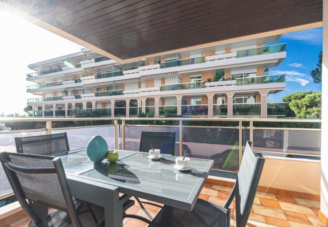 Apartment in Saint-Laurent-du-Var - Large 3p for families - 300m from the sea - A/C Apartment in Saint-Laurent-du-Var - Large 3p for families - 300m from the sea - A/C