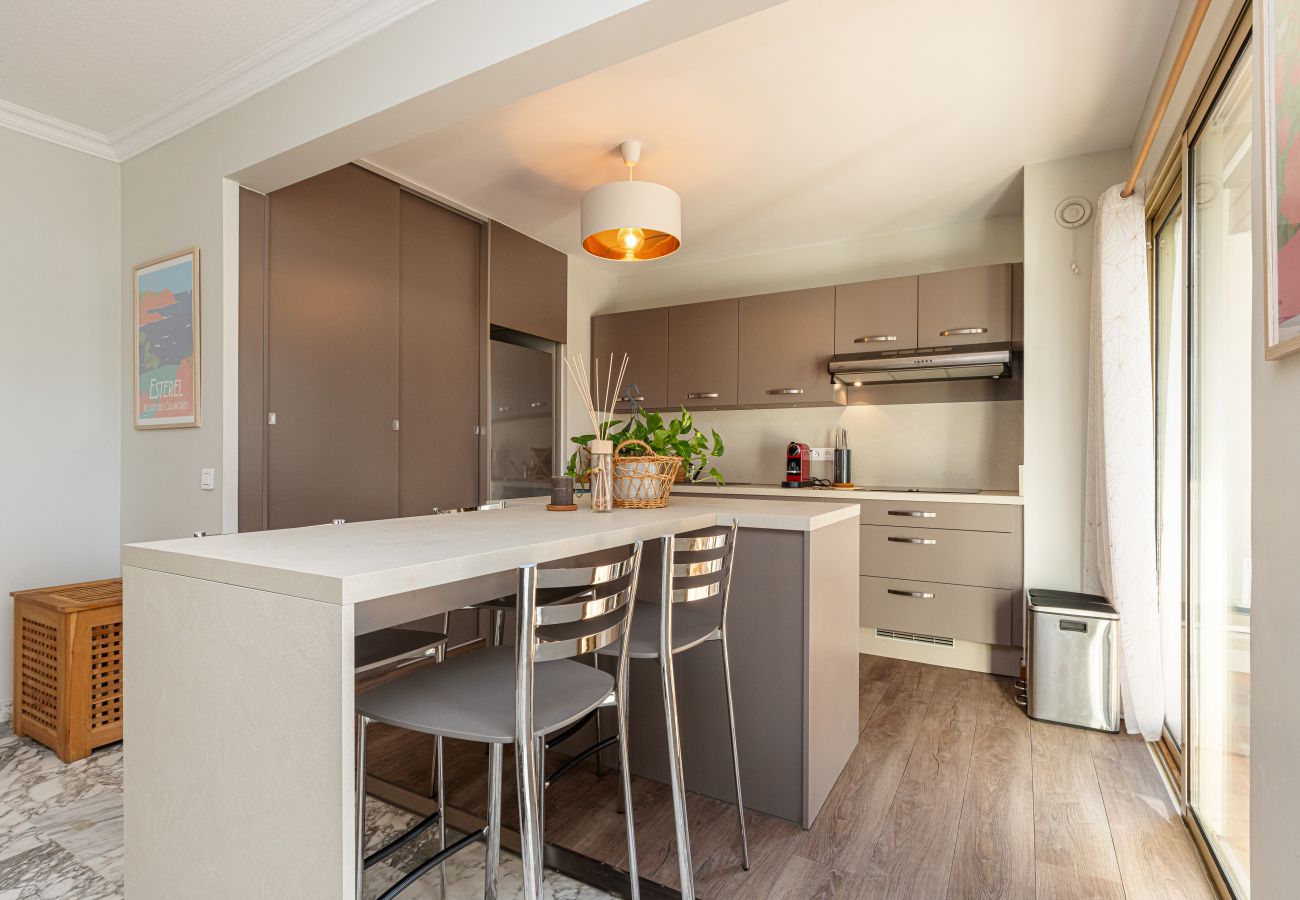 Apartment in Saint-Laurent-du-Var - Large 3p for families - 300m from the sea - A/C Apartment in Saint-Laurent-du-Var - Large 3p for families - 300m from the sea - A/C