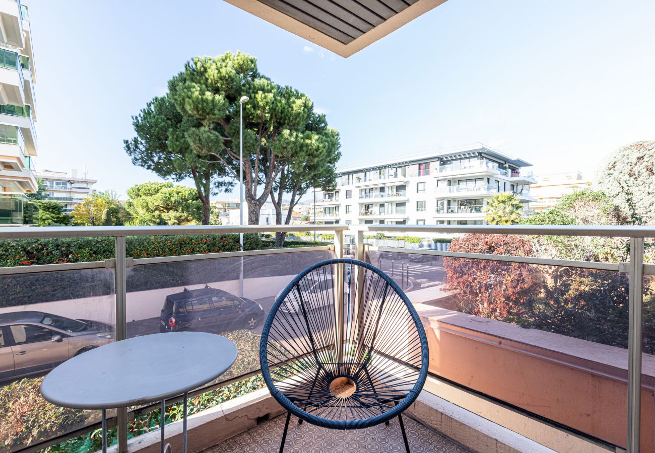 Apartment in Saint-Laurent-du-Var - Large 3p for families - 300m from the sea - A/C Apartment in Saint-Laurent-du-Var - Large 3p for families - 300m from the sea - A/C