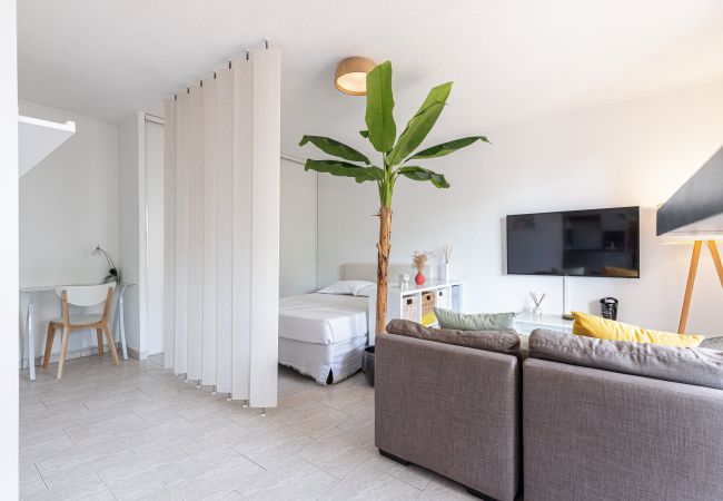  in Nice - Bright studio with terrace - Swimming pool - Parking 