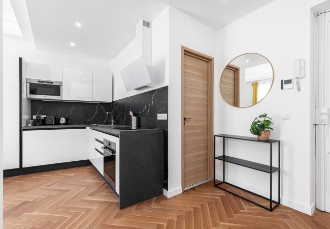 Apartment in Nice - Modern 2 Bedrooms - A/C Apartment in Nice - Modern 2 Bedrooms - A/C