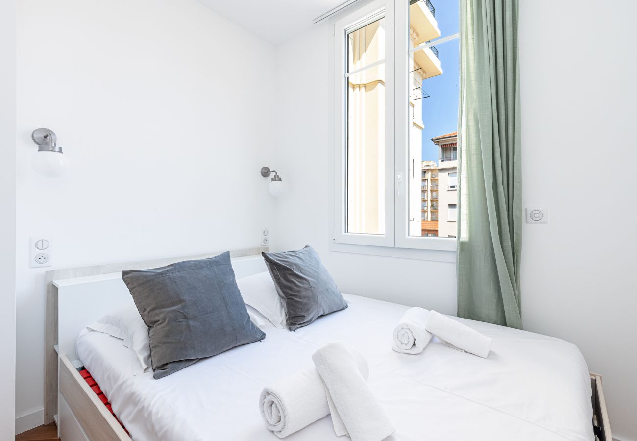 Apartment in Nice - Modern 2 Bedrooms - A/C Apartment in Nice - Modern 2 Bedrooms - A/C