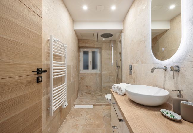 Studio in Nice - Studio Old Town - Renovated - A/C Studio in Nice - Studio Old Town - Renovated - A/C