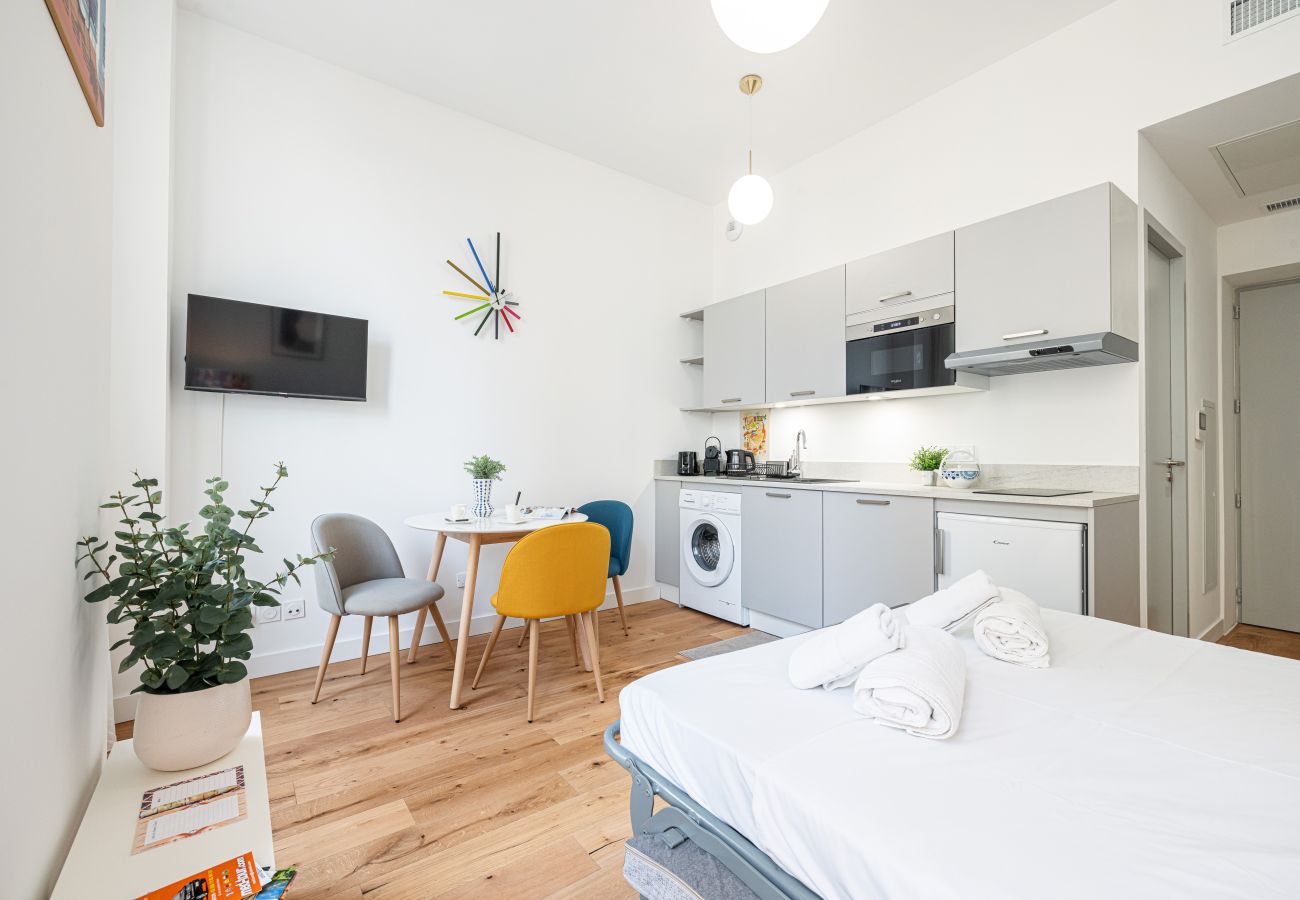 Studio in Nice - New Studio City Center - A/C Studio in Nice - New Studio City Center - A/C