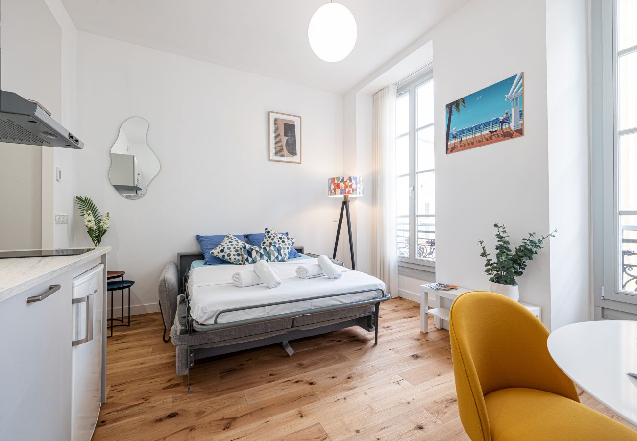 Studio in Nice - New Studio City Center - A/C Studio in Nice - New Studio City Center - A/C