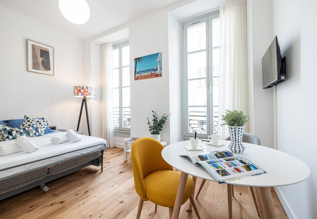 Studio in Nice - New Studio City Center - A/C Studio in Nice - New Studio City Center - A/C