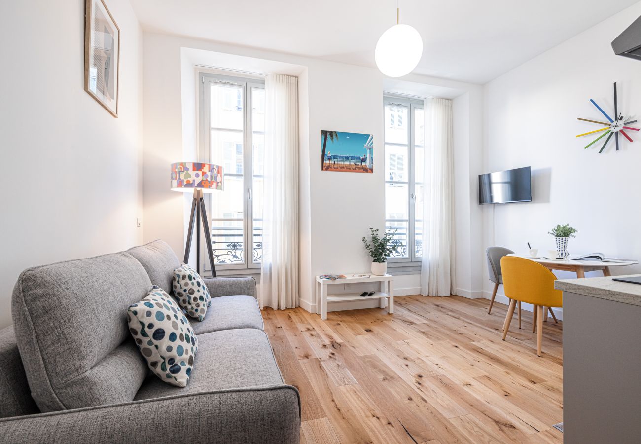 Studio in Nice - New Studio City Center - A/C Studio in Nice - New Studio City Center - A/C