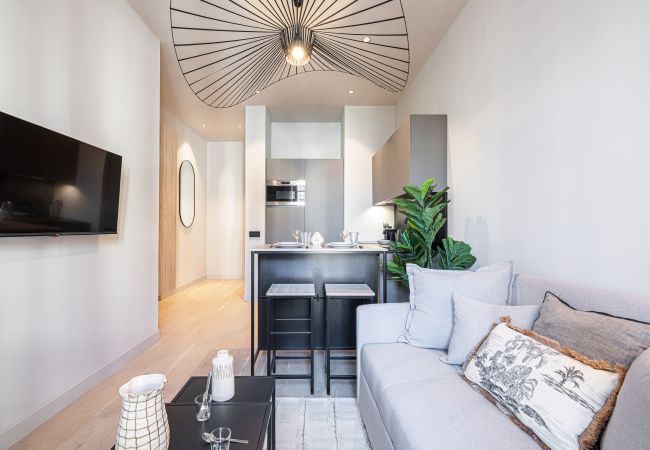  in Nice -  Magnificent 2 room - Port Area - AC