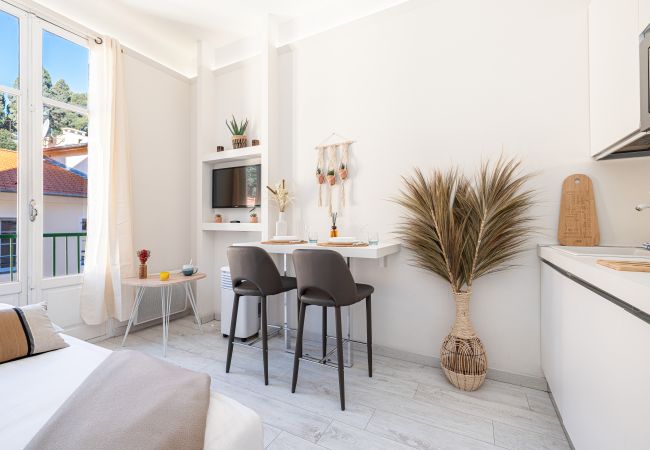  in Nice - Bohemian studio - Port district