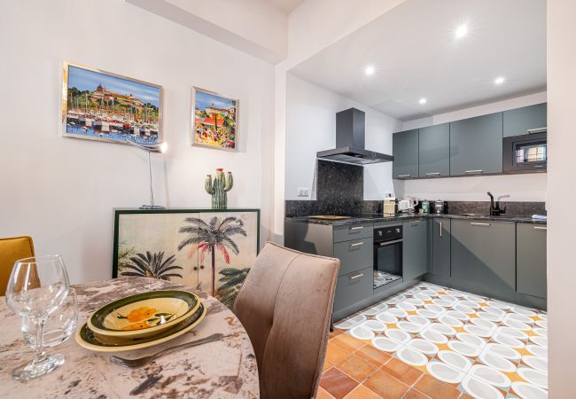 Apartment in Nice - Superb 3-room apartment - Air-conditioned - Old Town Apartment in Nice - Superb 3-room apartment - Air-conditioned - Old Town