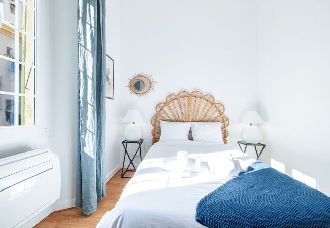 Apartment in Nice - Superb 3-room apartment - Air-conditioned - Old Town Apartment in Nice - Superb 3-room apartment - Air-conditioned - Old Town