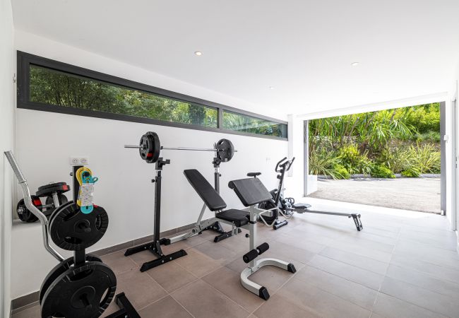 Villa in Mougins - Unique Villa - Contemporary - Swimming pool - Air conditioning Villa in Mougins - Unique Villa - Contemporary - Swimming pool - Air conditioning