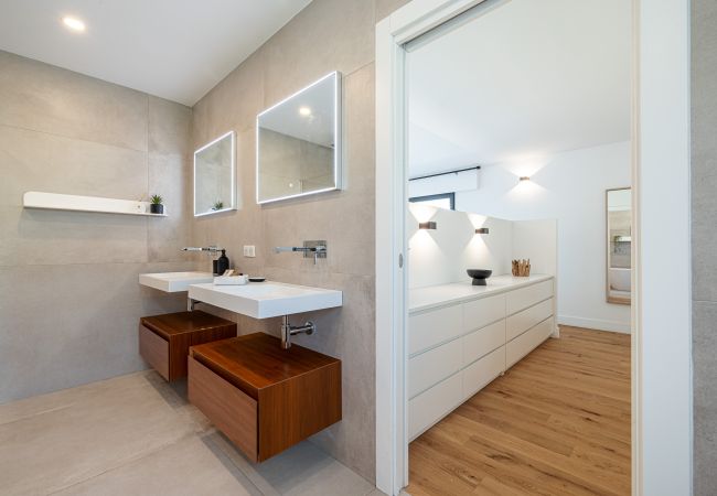 Villa in Mougins - Unique Villa - Contemporary - Swimming pool - Air conditioning Villa in Mougins - Unique Villa - Contemporary - Swimming pool - Air conditioning