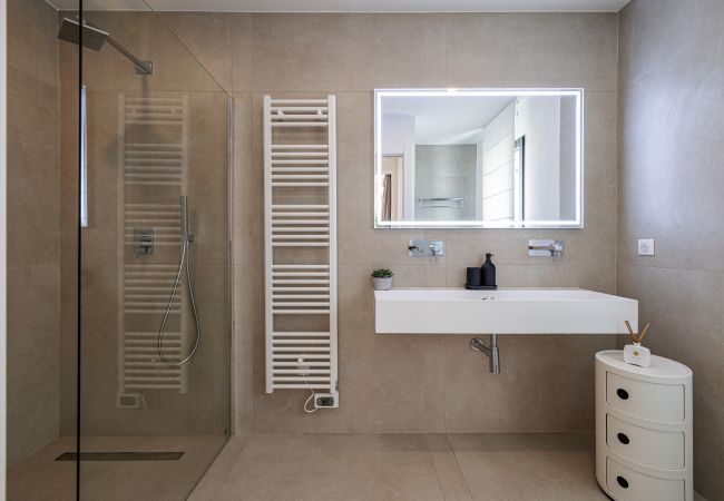 Villa in Mougins - Unique Villa - Contemporary - Swimming pool - Air conditioning Villa in Mougins - Unique Villa - Contemporary - Swimming pool - Air conditioning