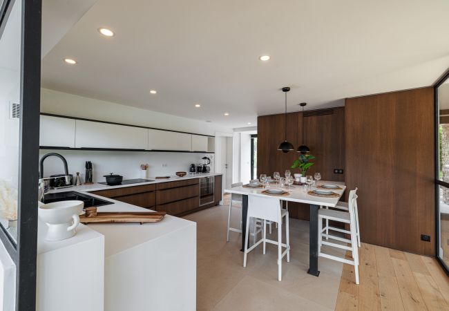 Villa in Mougins - Unique Villa - Contemporary - Swimming pool - Air conditioning Villa in Mougins - Unique Villa - Contemporary - Swimming pool - Air conditioning