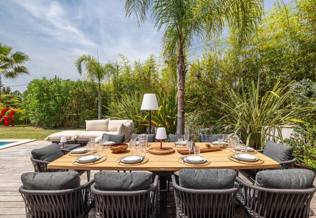 Villa in Mougins - Unique Villa - Contemporary - Swimming pool - Air conditioning Villa in Mougins - Unique Villa - Contemporary - Swimming pool - Air conditioning